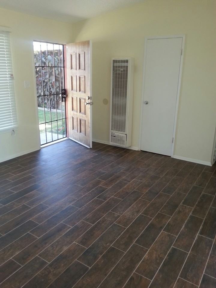 2620 Carob St - Photo 2 of 8