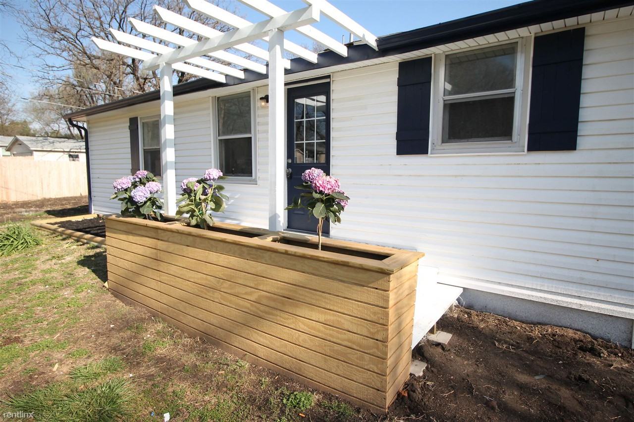 220 Liberty - Photo 2 of 17