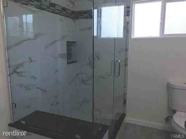 2803 W 176th St - Photo 3 of 7