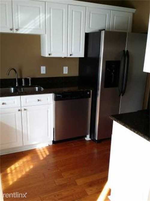 5 Boardwalk Ln - Photo 3 of 12
