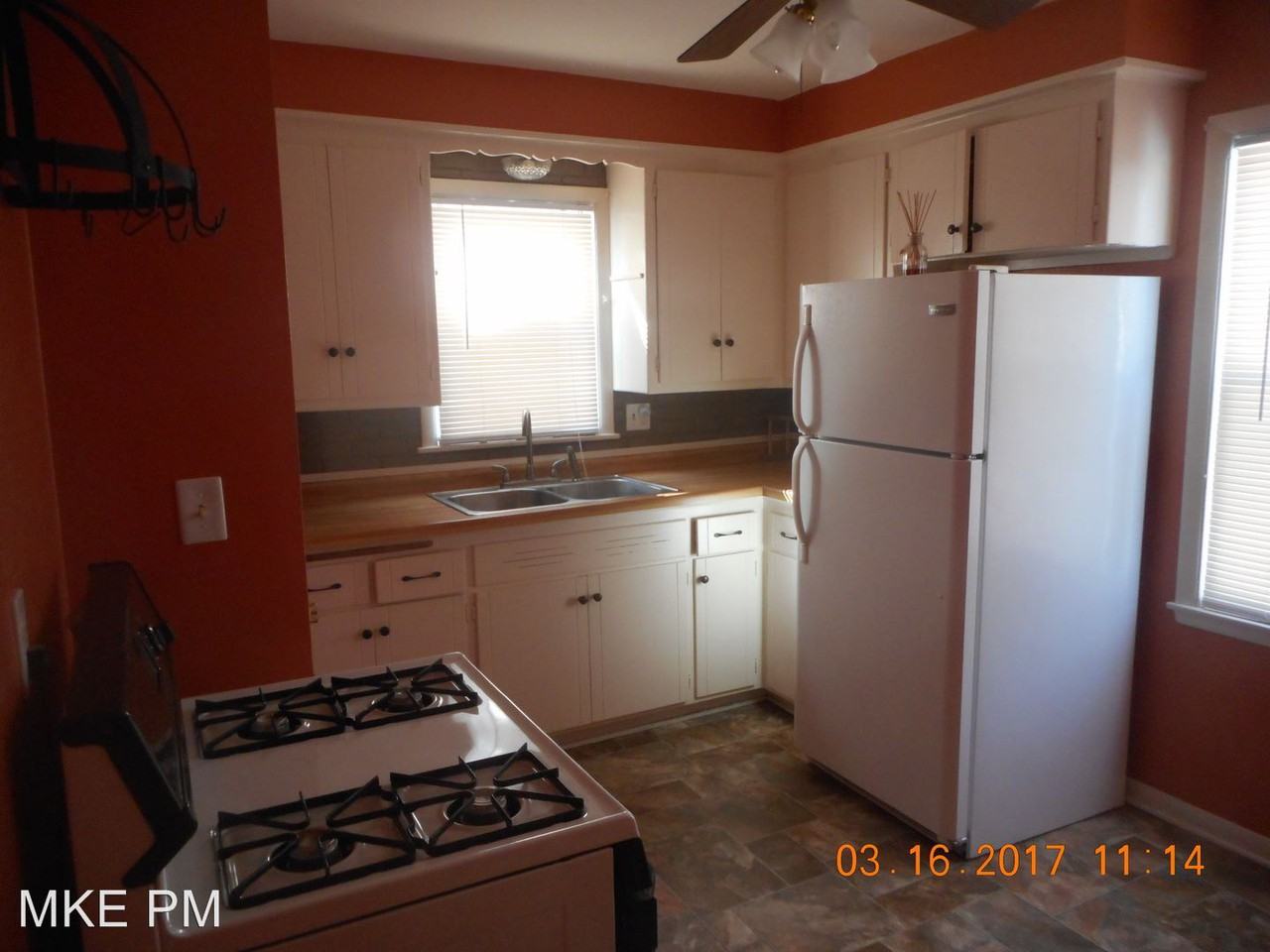 3909 N 70th St - Photo 3 of 14