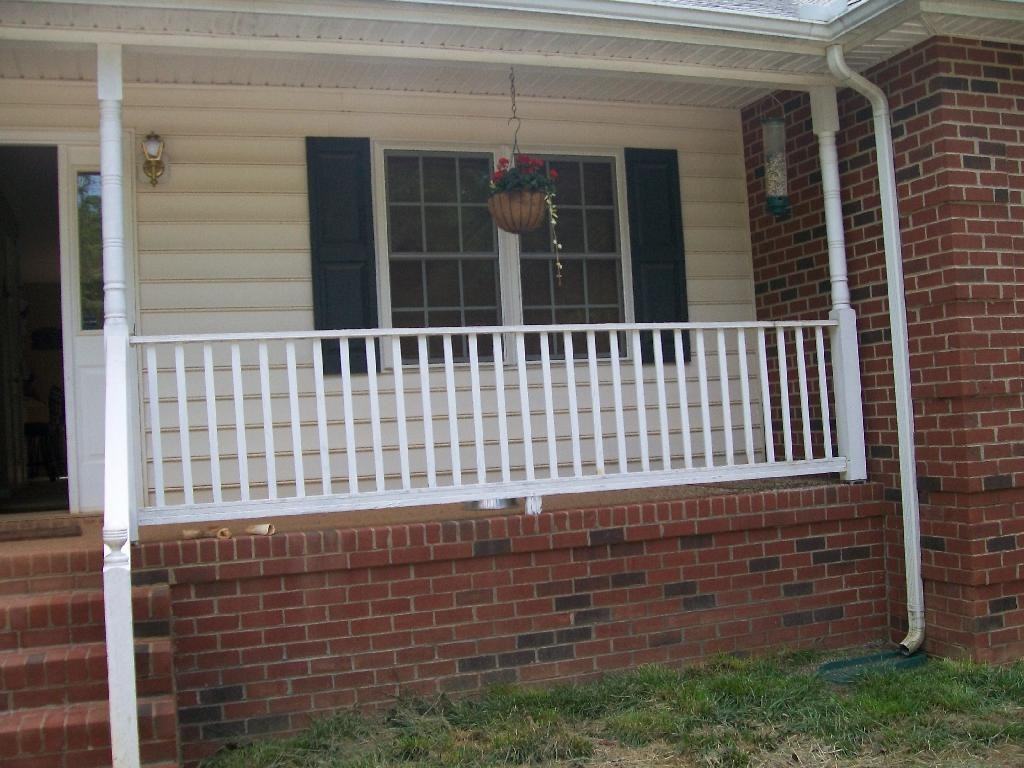 2758 Leatherwood Rd - Photo 2 of 17