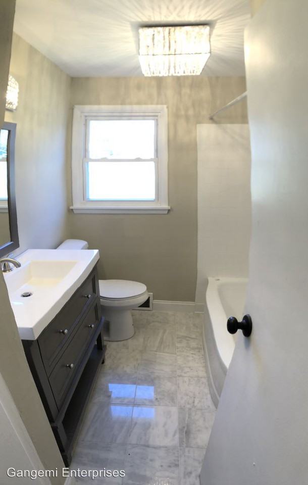 273 Dickinson Rd - Photo 3 of 9