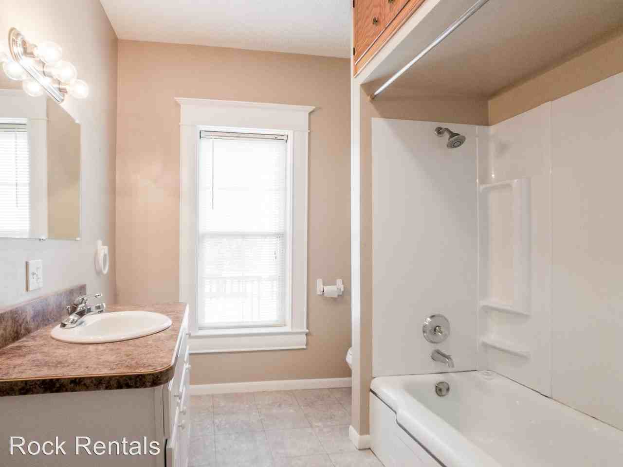 639 S Howard St - Photo 3 of 24