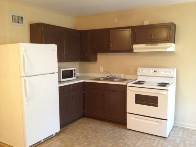 702 N 28th Ave - Photo 3 of 7