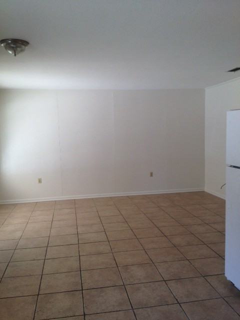 3700 Montague Blvd - Photo 3 of 8