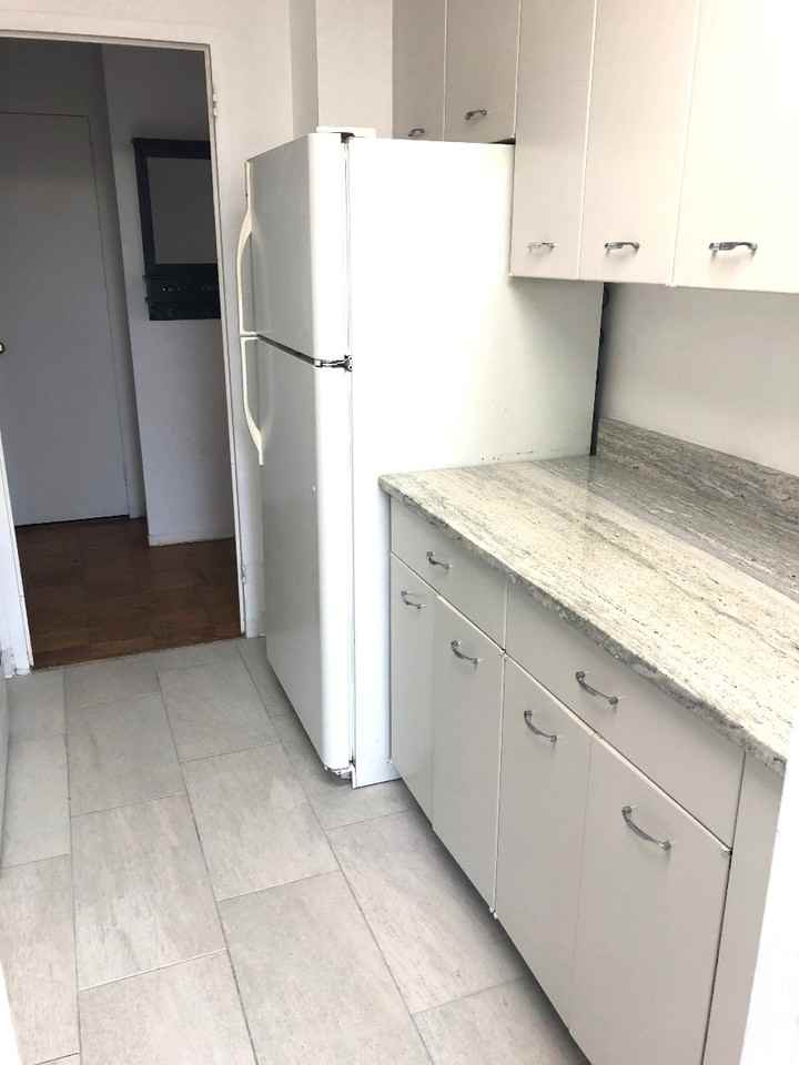 60 Babcock Street - Photo 3 of 10