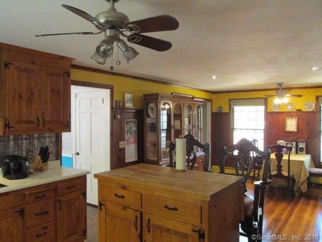 545 Simsbury Rd - Photo 6 of 60