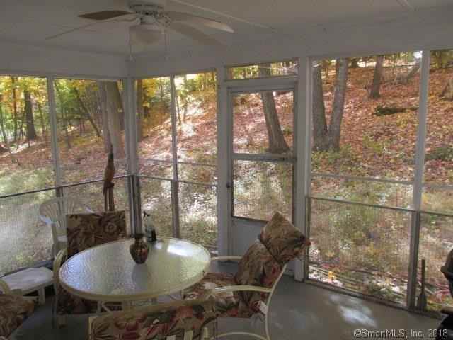 545 Simsbury Rd - Photo 7 of 60