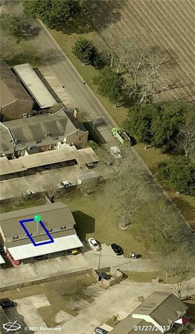 1112 Windsor St - Photo 2 of 11