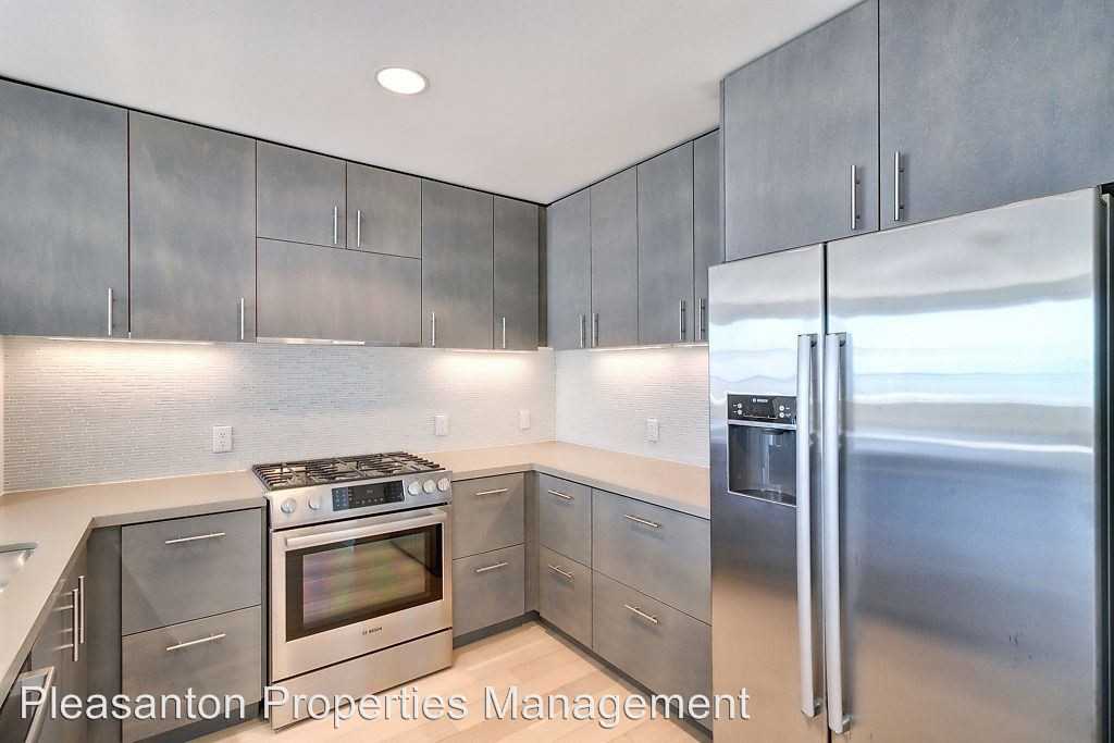 412 Broadway #51 - Photo 3 of 38