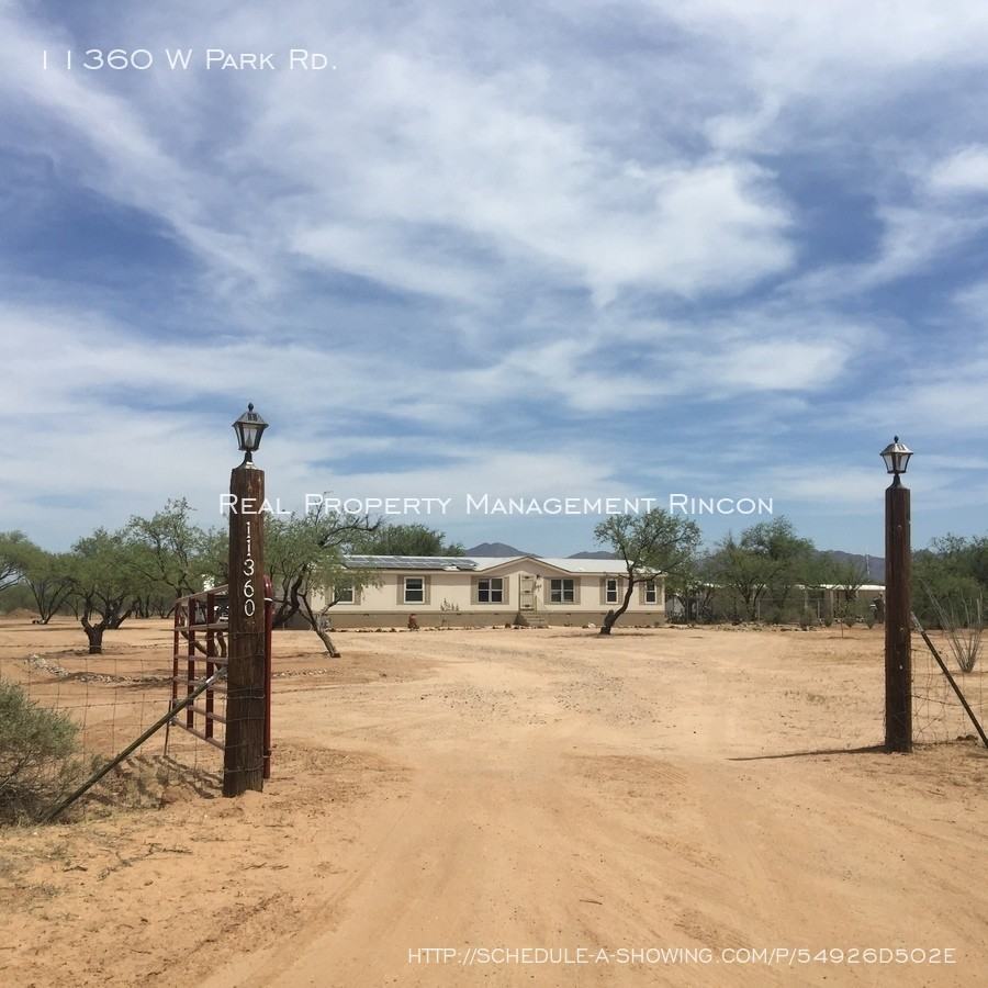 11360 W Park Rd - Photo 2 of 17