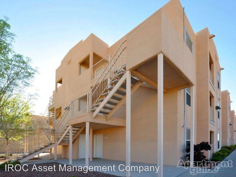 6027 Brook Hollow Drive - Photo 3 of 44