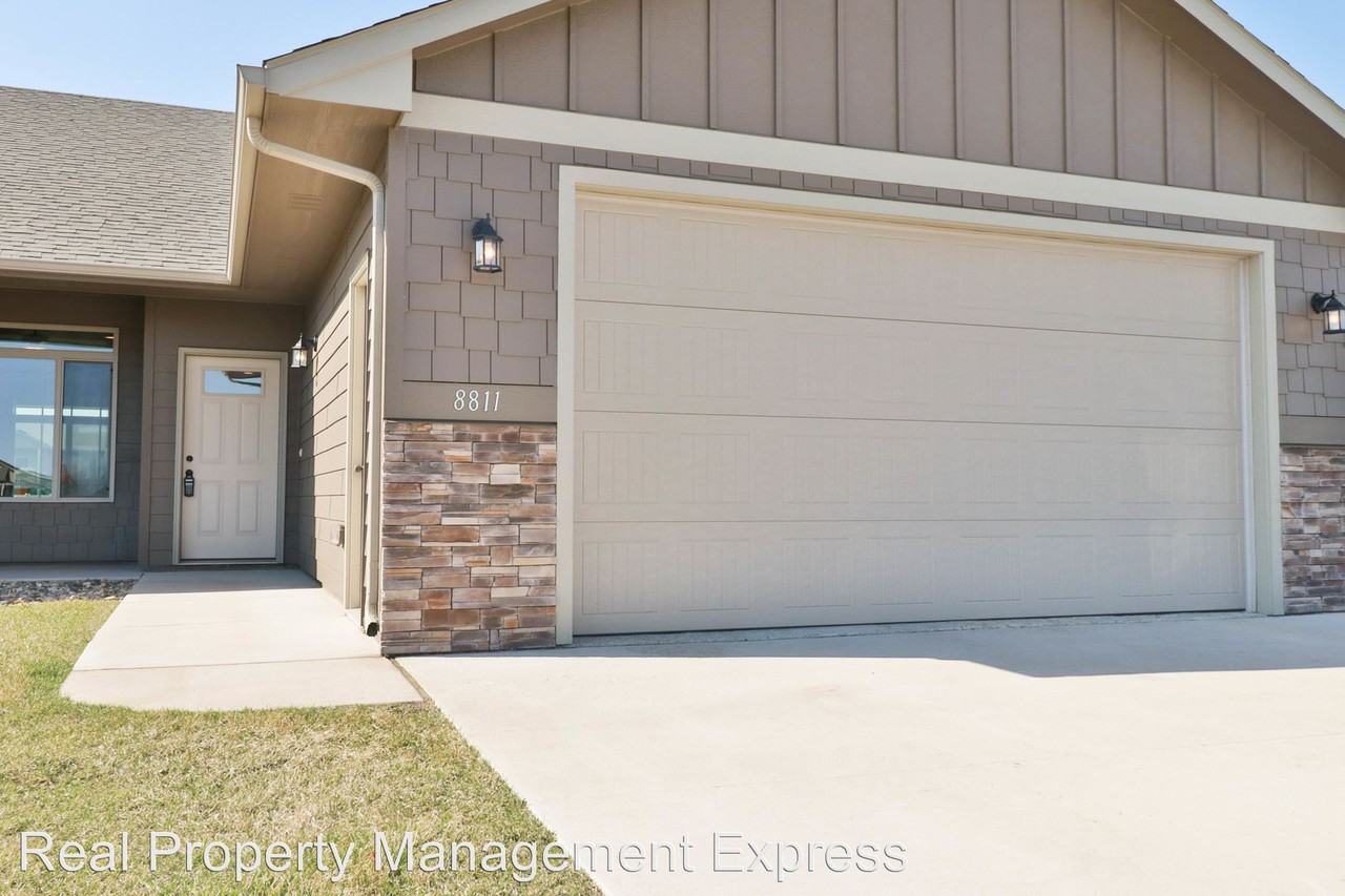 8701 W Annabelle St. - Photo 2 of 50