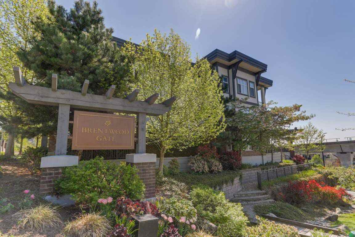 The Harris at Brentwood Gate Apartments 4768 Brentwood Dr, Burnaby