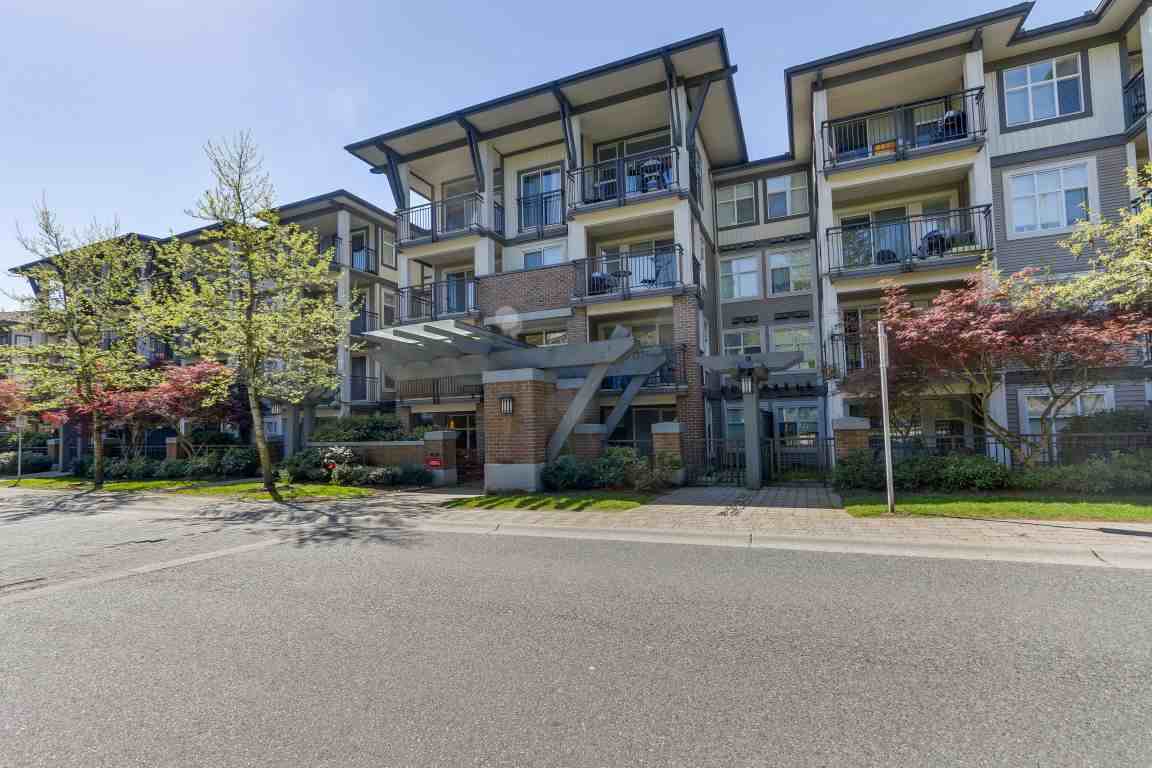 The Harris at Brentwood Gate Apartments 4768 Brentwood Dr, Burnaby