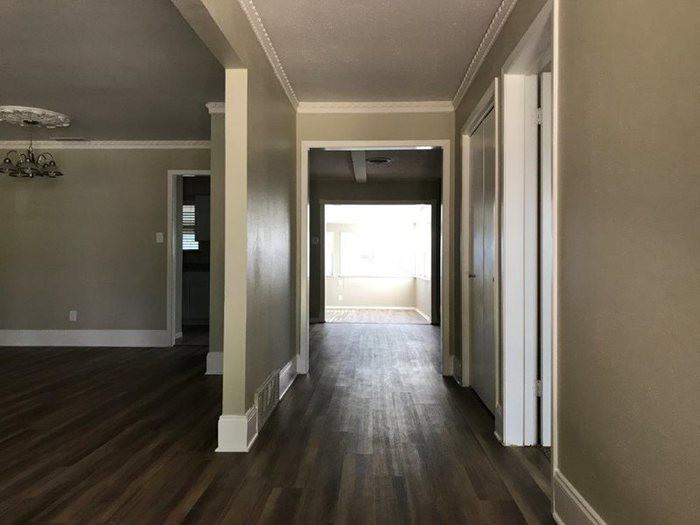 3812 Glenmont Dr - Photo 2 of 23