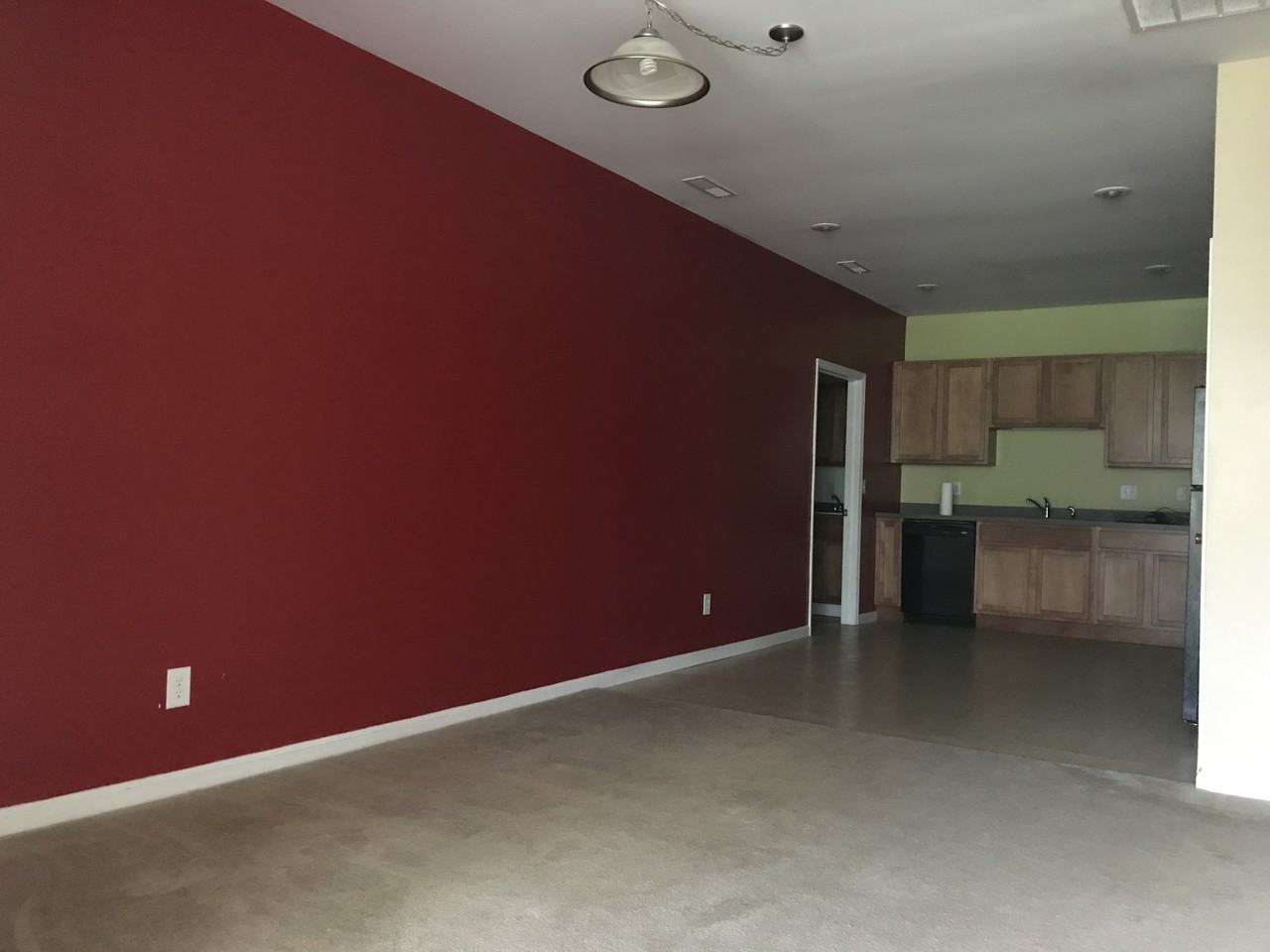 112 Court Yard Lane - Photo 2 of 17