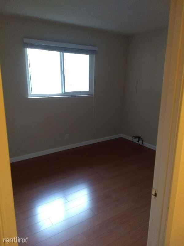 2944 Postwood Dr - Photo 2 of 11