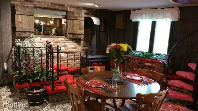 404 Sugar House Hill Rd - Photo 2 of 10