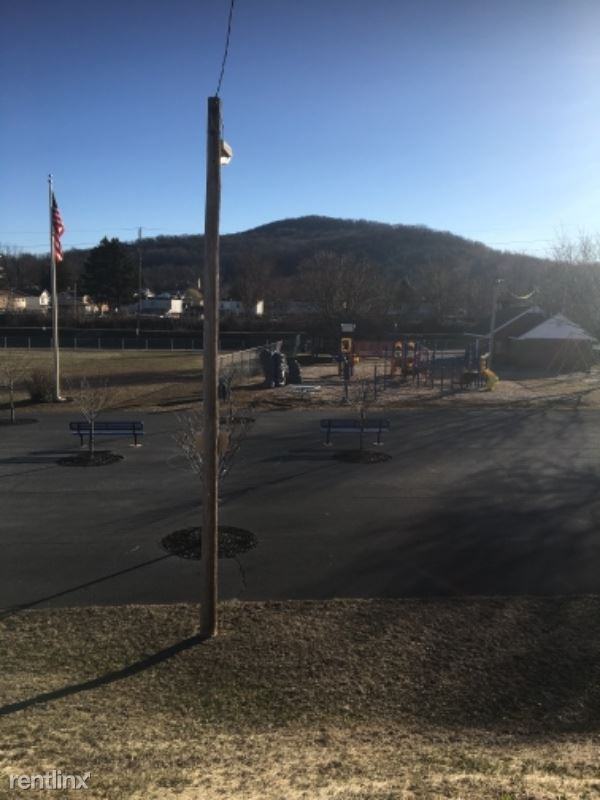 3596 Hawthorne St - Photo 2 of 21