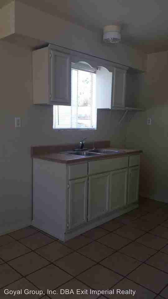 152 G St - Photo 2 of 7