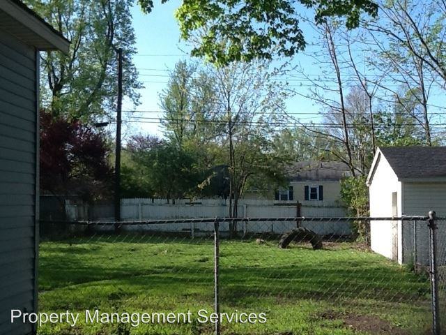 1057 Middlebury St - Photo 3 of 11