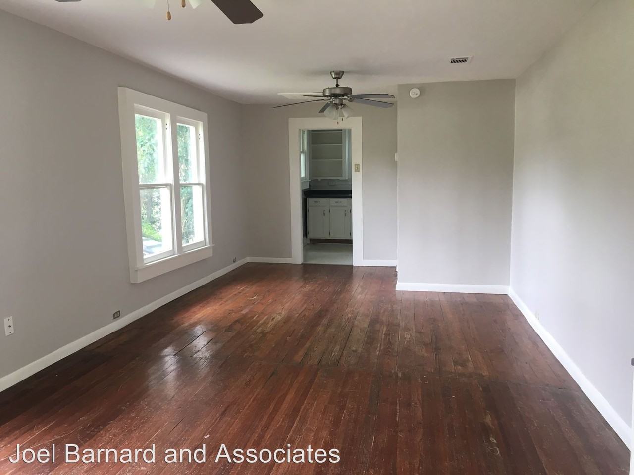 1003 Martin Luther King Dr - Photo 2 of 9