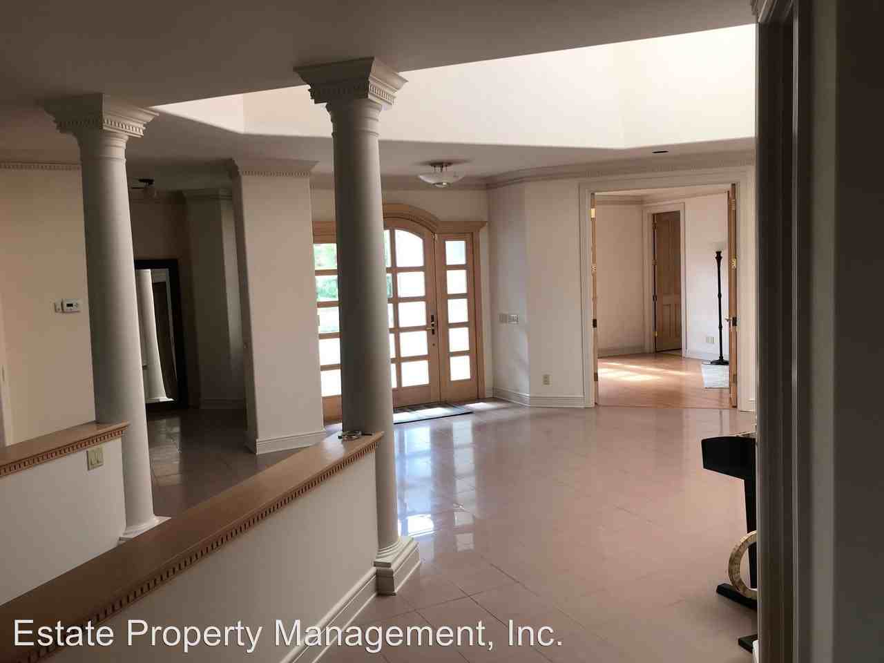 2035 Dermanak Dr - Photo 3 of 22