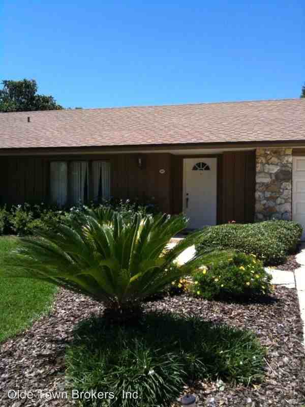 300 Bentley Dr - Photo 2 of 17