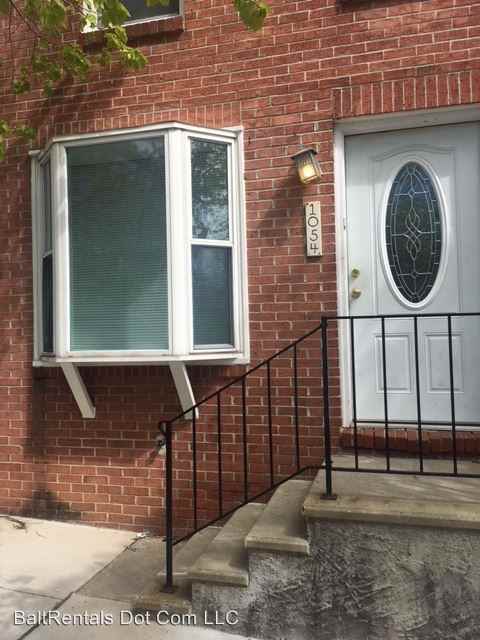 1054 Vine St - Photo 2 of 21