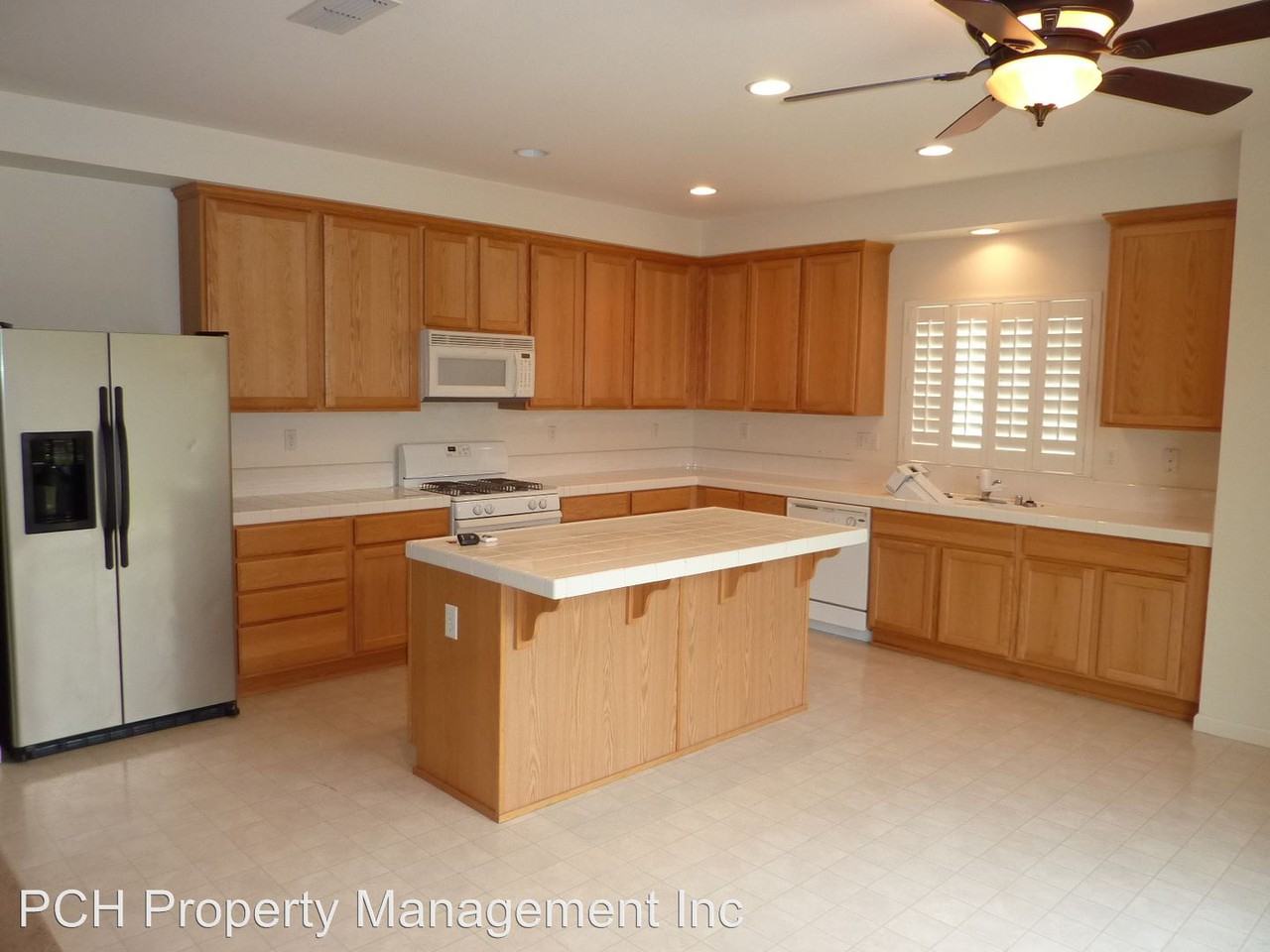 1621 Maryclair Dr - Photo 2 of 6