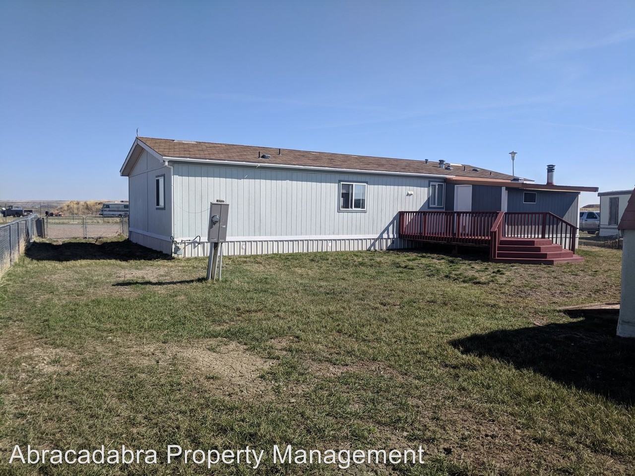 1586 Adams Blvd - Photo 2 of 13