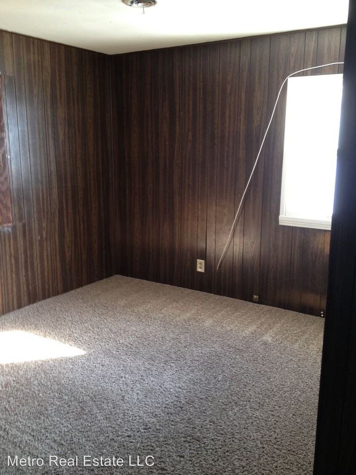 5121 Winter St - Photo 3 of 6