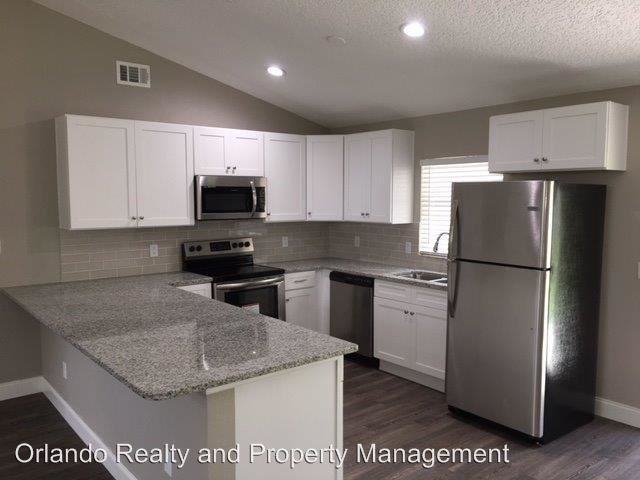 7919 Goldleaf St - Photo 2 of 13