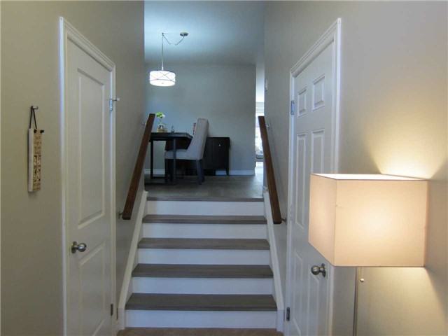 144 Kemp Cres - Photo 2 of 18