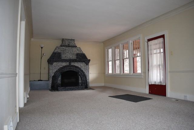 12223 88th Ave - Photo 2 of 16