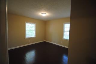 1755 Laurelwood Dr SW - Photo 3 of 12