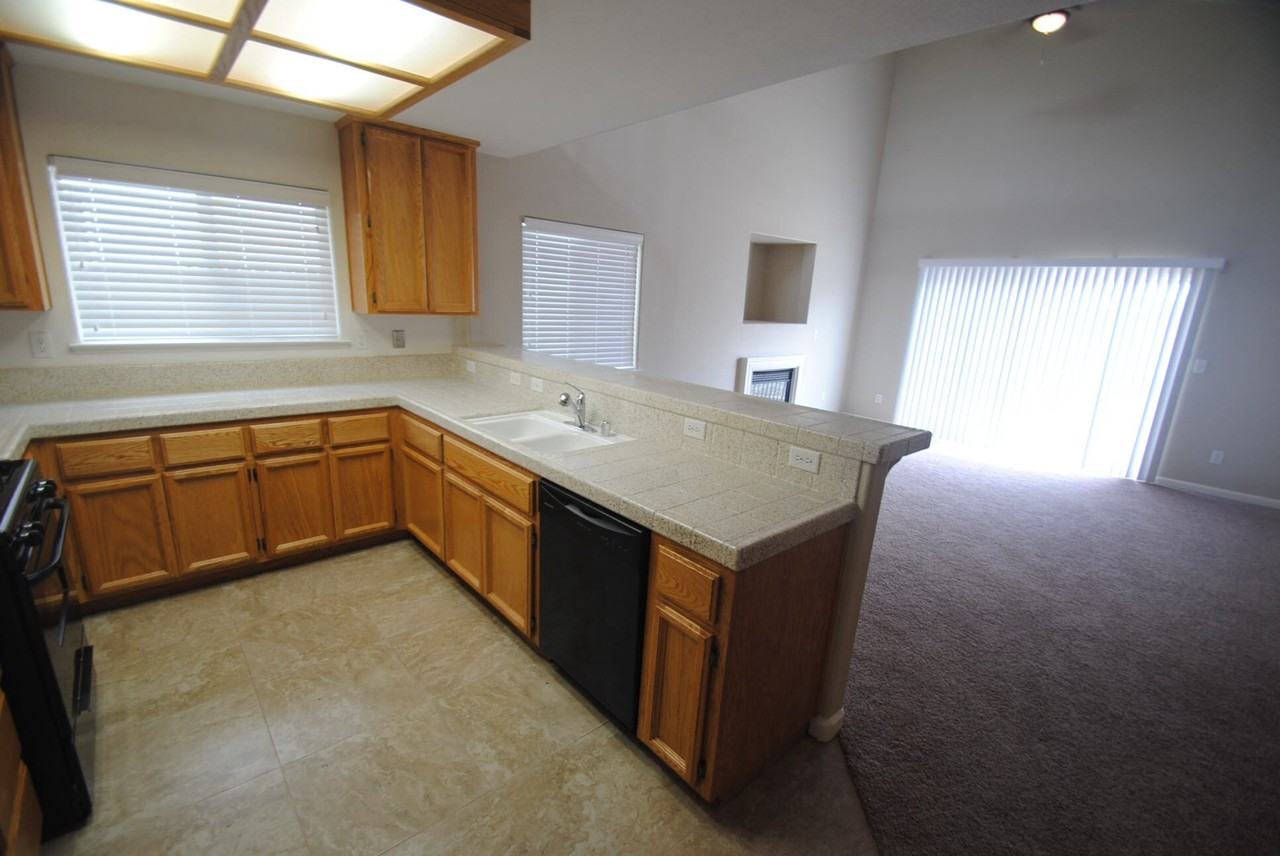 151 McDaniel Cir - Photo 3 of 18