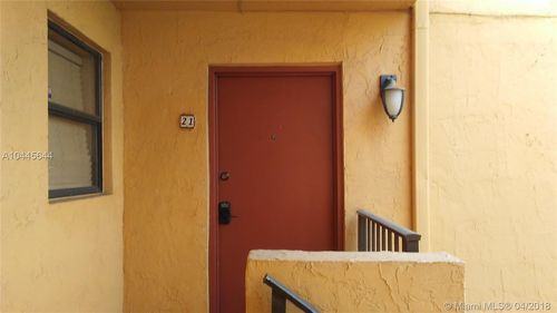 10857 NW 7th St - Photo 3 of 8