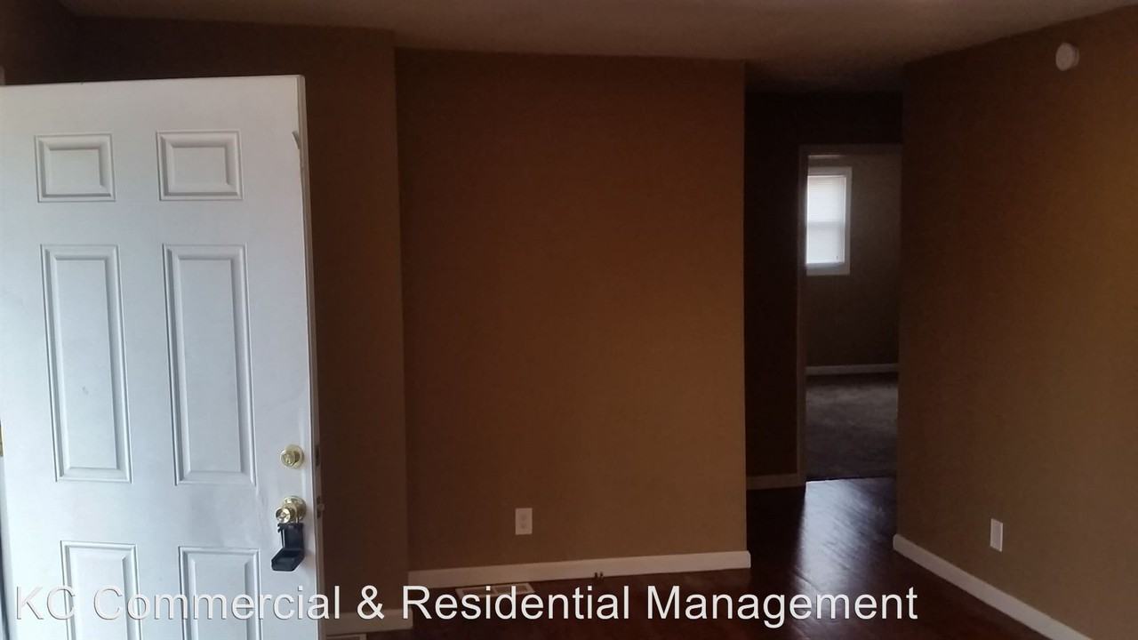 8043 Bellefontaine Ave - Photo 3 of 17