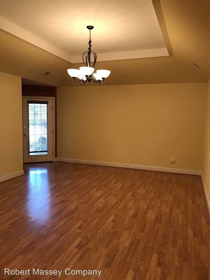 7108 Emily Ann Ln - Photo 3 of 9