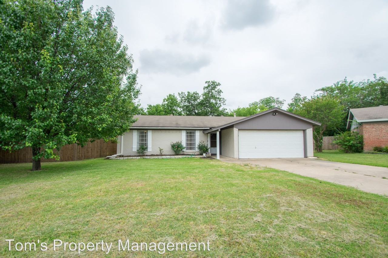 6061 Dunson Ct - Photo 2 of 21