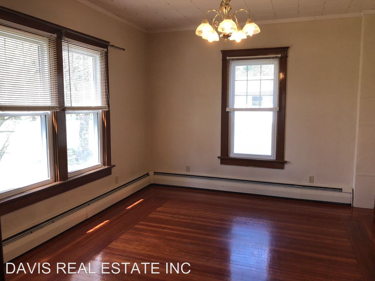 10 W Main St - Photo 2 of 20