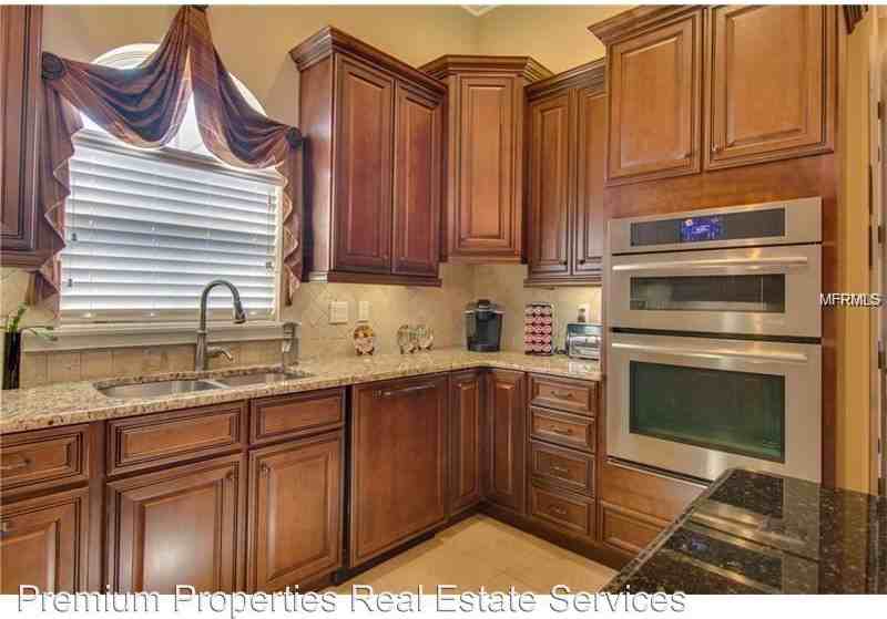 5724 Crescent Heights Ridge - Photo 3 of 11