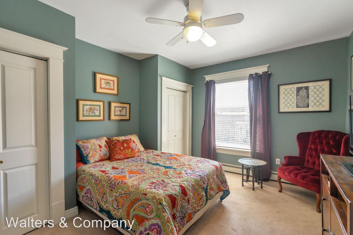 236 S Sherman St - Photo 2 of 15