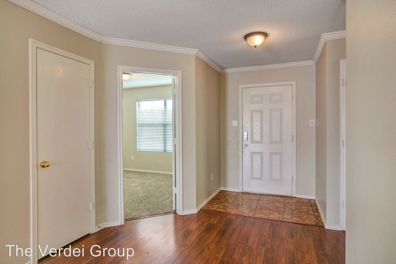 819 Dove Meadows Dr - Photo 2 of 19