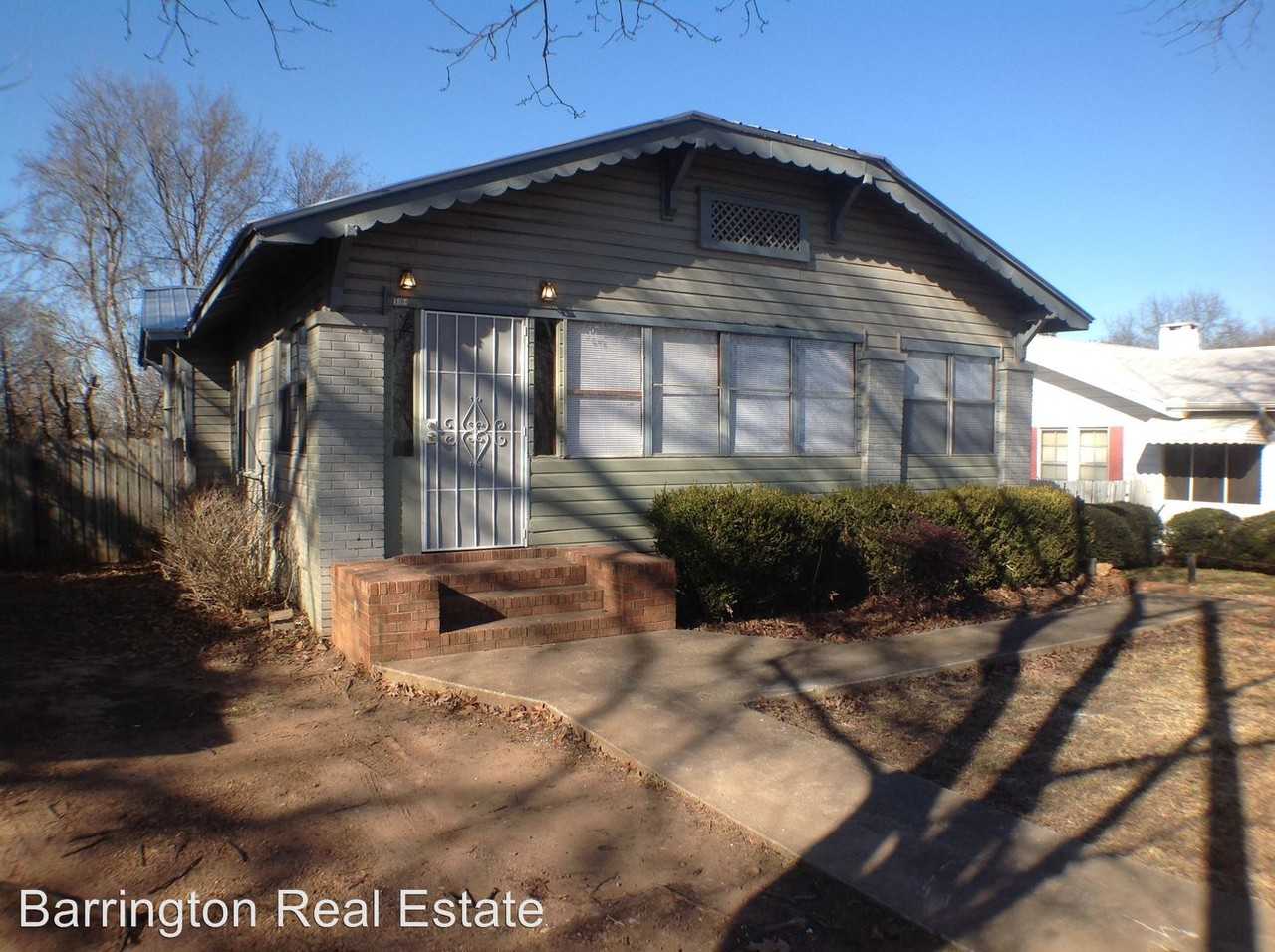 1104 9th Ave - Photo 2 of 8
