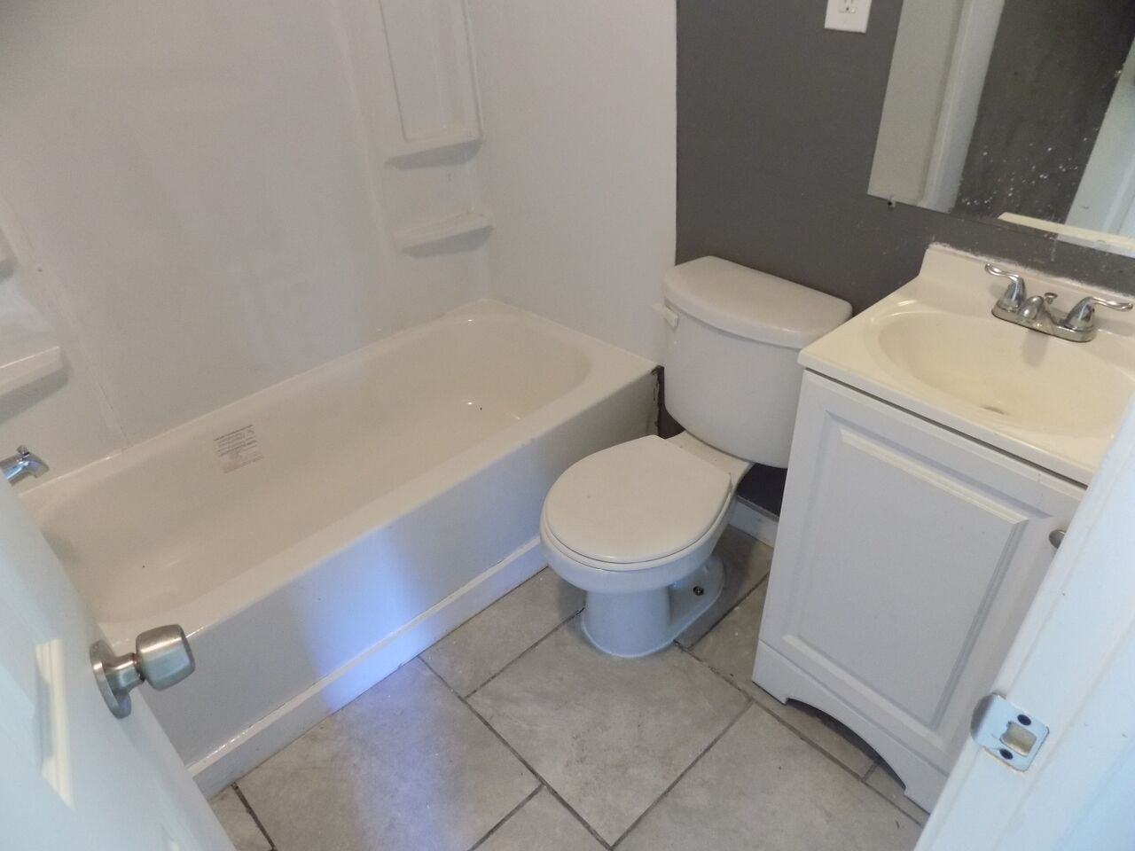 8004 E 57th St - Photo 2 of 7