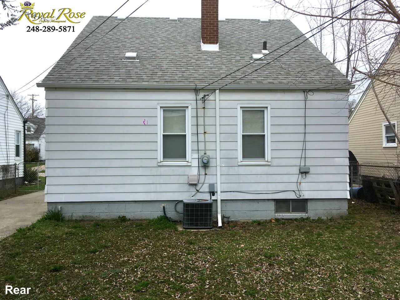 8222 Coolidge Avenue - Photo 2 of 10